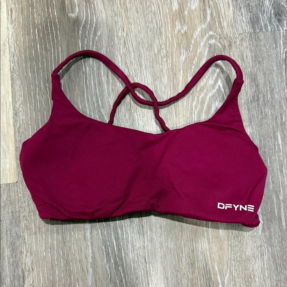 DFYNE Women's Burgundy Sports Bra